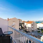 Pavo Apartmán