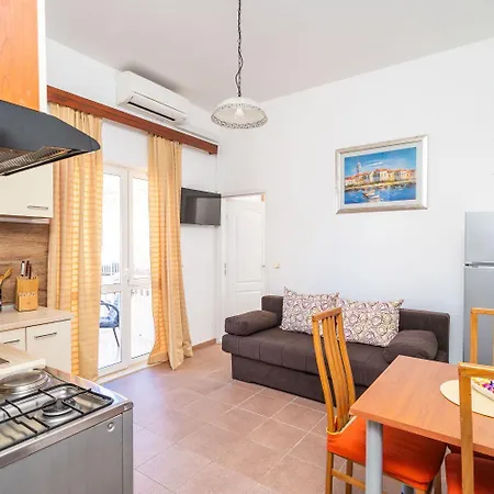Apartment Pavo *