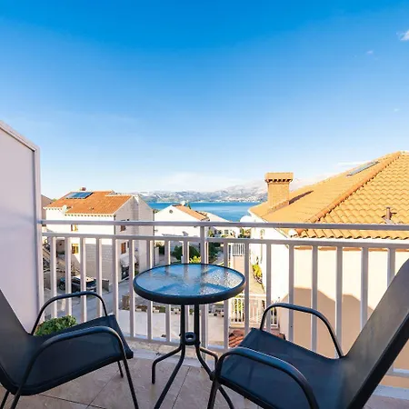 Pavo Apartment *