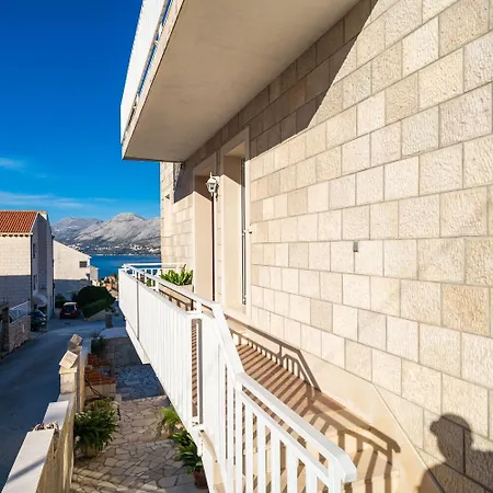 Διαμέρισμα Pavo *